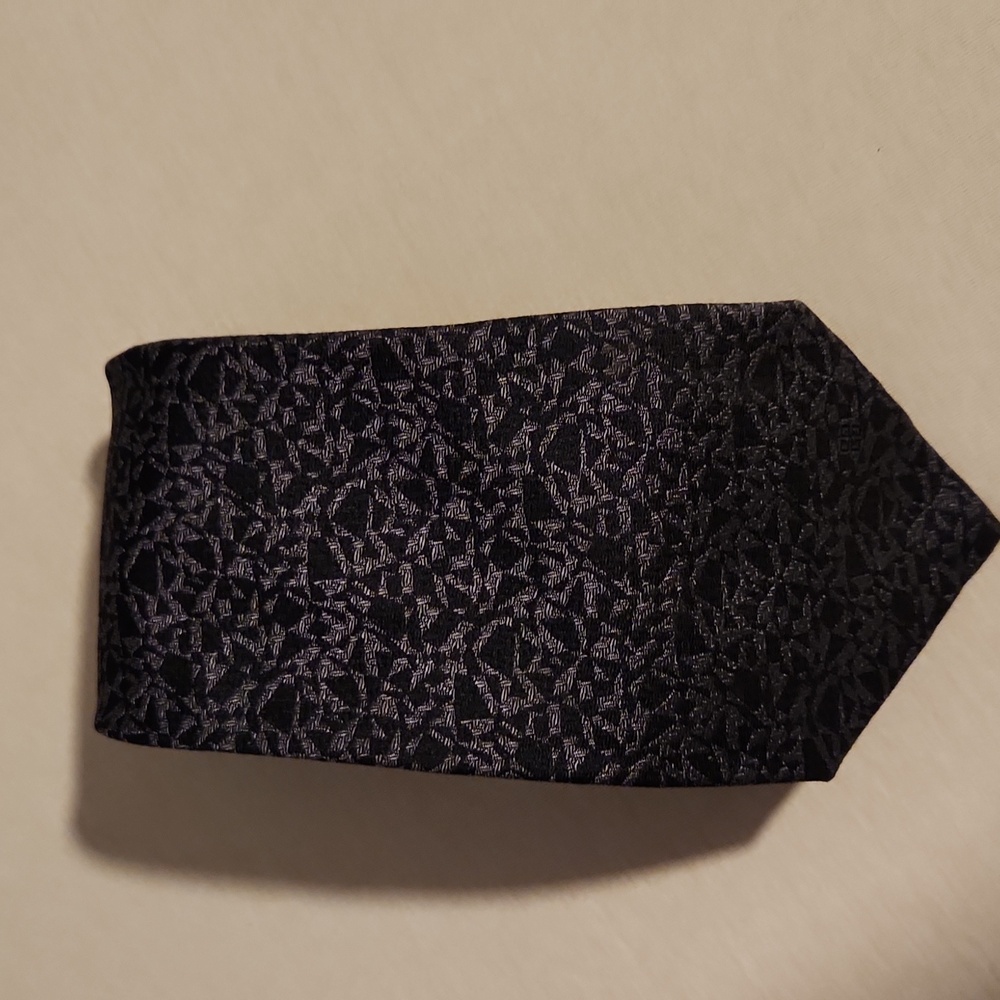 Givenchy Abstract Pattern Neck Tie - image 4